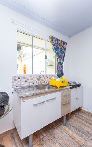 Casa à venda com 200m², 4 quartos e 2 vagasCozinha - Edícula