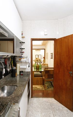 Apartamento à venda com 104m², 3 quartos e 2 vagasCozinha