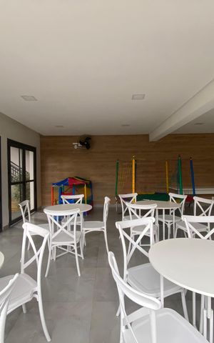 Apartamento para alugar com 48m², 2 quartos e 1 vaga Apartamento para alugar com 48m², 2 quartos e 1 vagaÁrea comum - Salão de festas