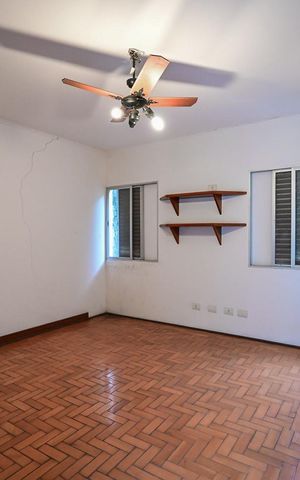 Casa à venda com 850m², 4 quartos e 9 vagasSuíte 2