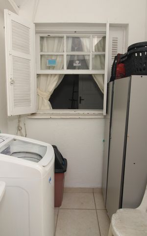 Casa à venda com 116m², 3 quartos e 1 vagaÁrea de Serviço