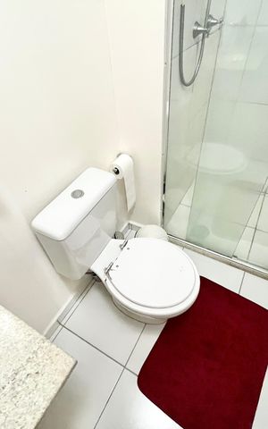 Apartamento para alugar com 71m², 2 quartos e 2 vagasBanheiro