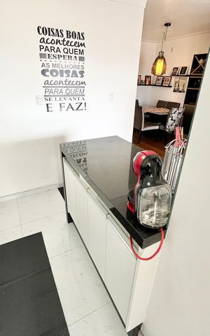 Apartamento para alugar com 71m², 2 quartos e 2 vagasCozinha