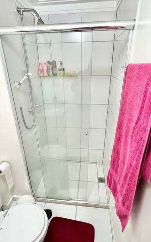 Apartamento para alugar com 71m², 2 quartos e 2 vagasBanheiro