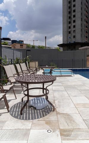 Apartamento à venda com 41m², 2 quartos e 1 vaga Apartamento à venda com 41m², 2 quartos e 1 vagaÁrea Comum - Piscina