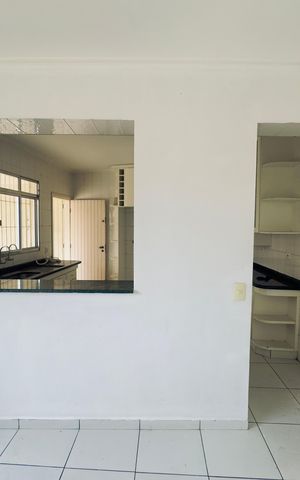 Casa à venda com 250m², 3 quartos e 6 vagas Casa à venda com 250m², 3 quartos e 6 vagasCozinha