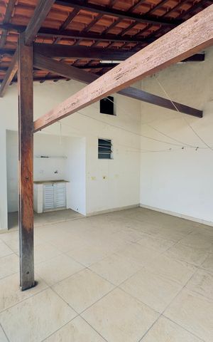 Casa à venda com 250m², 3 quartos e 6 vagas Casa à venda com 250m², 3 quartos e 6 vagasÁrea de Serviço