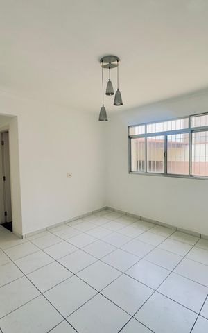 Casa à venda com 250m², 3 quartos e 6 vagas Casa à venda com 250m², 3 quartos e 6 vagasCopa