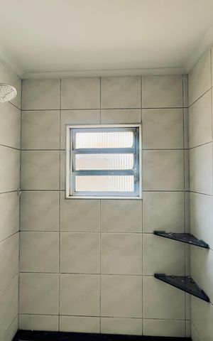 Casa à venda com 250m², 3 quartos e 6 vagas Casa à venda com 250m², 3 quartos e 6 vagasBanheiro 2