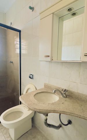 Casa à venda com 250m², 3 quartos e 6 vagas Casa à venda com 250m², 3 quartos e 6 vagasBanheiro 3