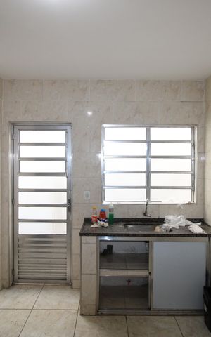 Casa à venda com 210m², 5 quartos e sem vagaSala / Cozinha