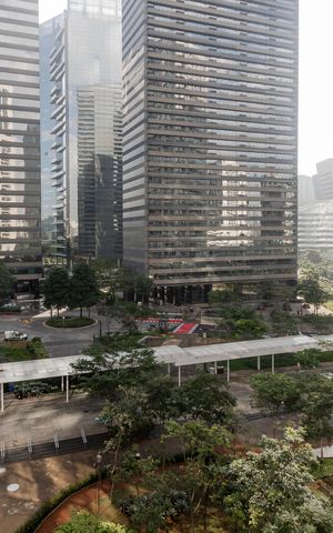 Apartamento para alugar com 196m², 3 quartos e 3 vagas Apartamento para alugar com 196m², 3 quartos e 3 vagasVista da Suíte 1