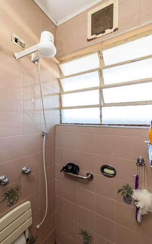 Casa para alugar com 290m², 3 quartos e 4 vagasBanheiro 2