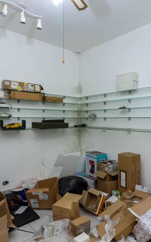 Casa para alugar com 290m², 3 quartos e 4 vagasEscritório