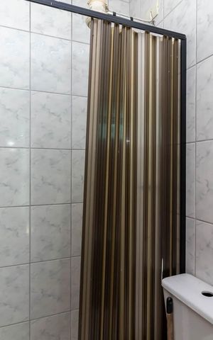 Casa para alugar com 290m², 3 quartos e 4 vagasBanheiro de Serviço