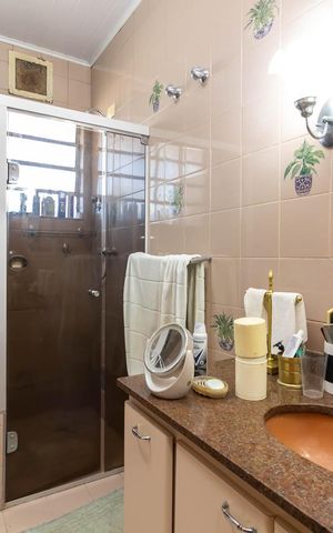 Casa para alugar com 290m², 3 quartos e 4 vagasBanheiro da Suíte