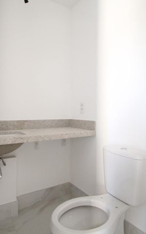 Apartamento à venda com 142m², 3 quartos e 3 vagasBanheiro da Suíte 3