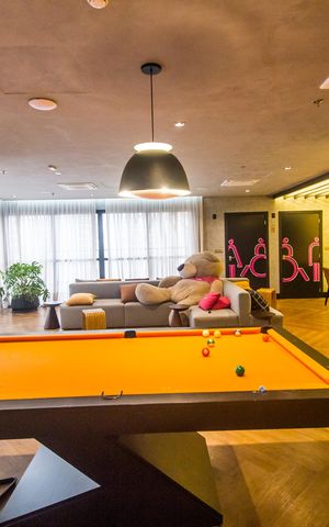 Apartamento à venda com 26m², 1 quarto e 1 vaga Apartamento à venda com 26m², 1 quarto e 1 vagaSala de Jogos