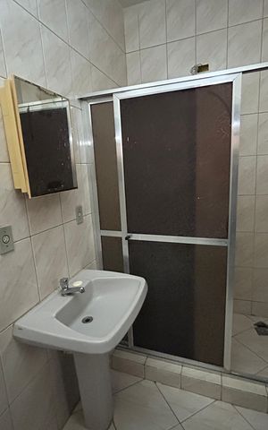 Casa de condomínio à venda com 210m², 3 quartos e 3 vagasBanheiro 3