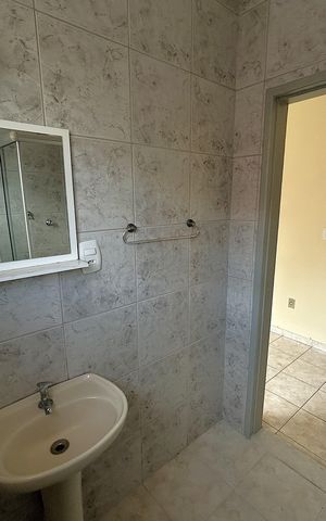 Casa de condomínio à venda com 210m², 3 quartos e 3 vagasBanheiro do Quarto 3 - Suíte