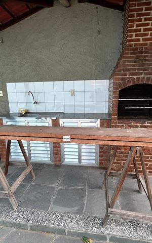 Casa de condomínio à venda com 210m², 3 quartos e 3 vagasÁrea comum - Churrasqueira