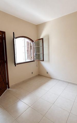 Casa de condomínio à venda com 210m², 3 quartos e 3 vagasSala