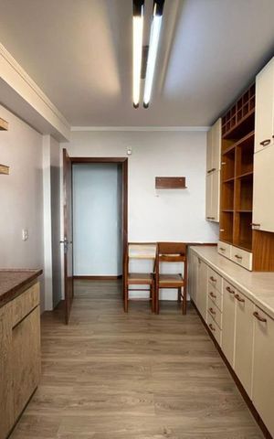 Apartamento para alugar com 140m², 3 quartos e 2 vagas Apartamento para alugar com 140m², 3 quartos e 2 vagasCozinha