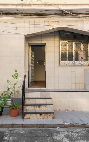 Casa à venda com 65m², 2 quartos e sem vagaFachada