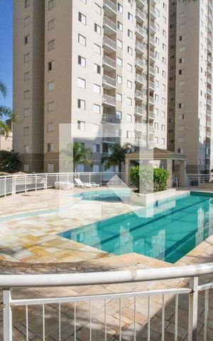 Apartamento à venda com 47m², 2 quartos e 1 vaga Apartamento à venda com 47m², 2 quartos e 1 vagaÁrea comum - Piscina