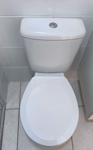 Apartamento à venda com 43m², 2 quartos e 1 vaga Apartamento à venda com 43m², 2 quartos e 1 vagaBanheiro Social