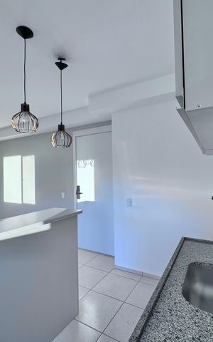 Apartamento à venda com 43m², 2 quartos e 1 vaga Apartamento à venda com 43m², 2 quartos e 1 vagaCozinha e Área de Serviço
