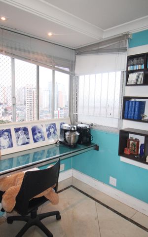 Apartamento à venda com 158m², 3 quartos e 3 vagasQuarto 4