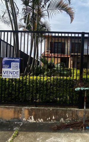 Casa de condomínio à venda com 125m², 2 quartos e 2 vagas Casa de condomínio à venda com 125m², 2 quartos e 2 vagasFachada