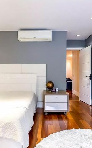 Casa de condomínio à venda com 600m², 4 quartos e 4 vagas Casa de condomínio à venda com 600m², 4 quartos e 4 vagasQuarto