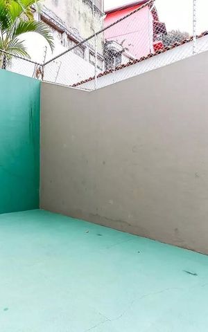 Casa de condomínio à venda com 600m², 4 quartos e 4 vagas Casa de condomínio à venda com 600m², 4 quartos e 4 vagasQuadra Esportiva