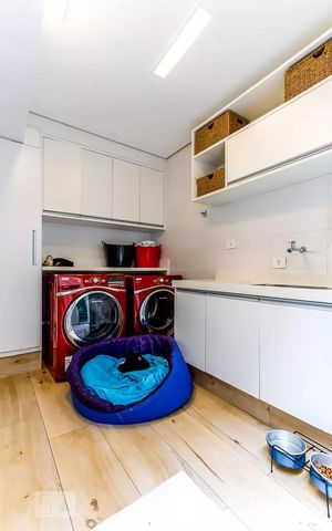 Casa de condomínio à venda com 600m², 4 quartos e 4 vagas
