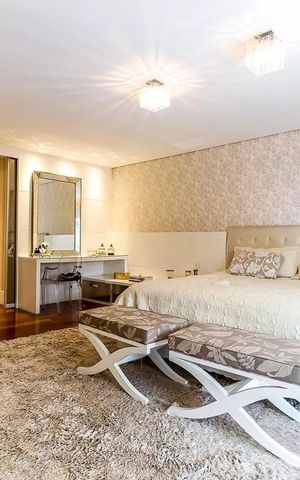 Casa de condomínio à venda com 600m², 4 quartos e 4 vagas Casa de condomínio à venda com 600m², 4 quartos e 4 vagasSala