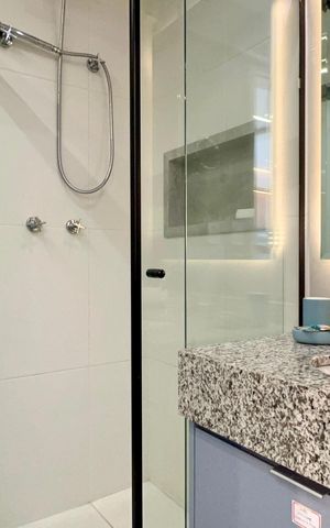 Studio à venda com 33m², 1 quarto e sem vaga Studio à venda com 33m², 1 quarto e sem vagaBanheiro