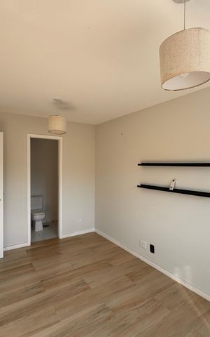 Apartamento à venda com 160m², 2 quartos e 2 vagas Apartamento à venda com 160m², 2 quartos e 2 vagasSuíte