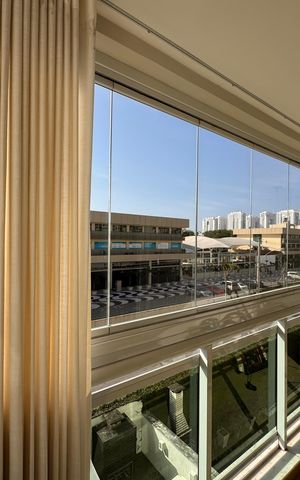 Apartamento à venda com 160m², 2 quartos e 2 vagas Apartamento à venda com 160m², 2 quartos e 2 vagasVaranda