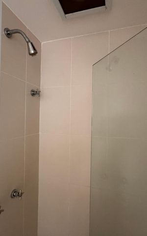 Apartamento à venda com 160m², 2 quartos e 2 vagas Apartamento à venda com 160m², 2 quartos e 2 vagasBanheiro Social