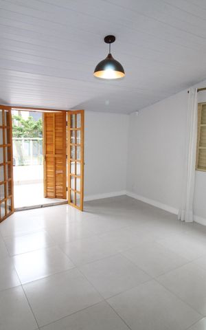 Casa para alugar com 180m², 4 quartos e 3 vagasSuperior Quarto 1