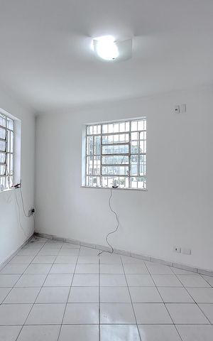 Casa para alugar com 350m², 3 quartos e 6 vagas Casa para alugar com 350m², 3 quartos e 6 vagasSala