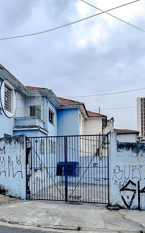 Casa para alugar com 350m², 3 quartos e 6 vagas Casa para alugar com 350m², 3 quartos e 6 vagasFachada - Plaquinha