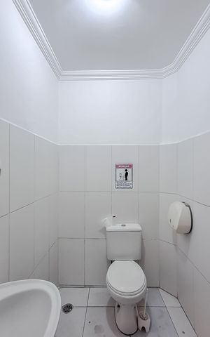 Casa para alugar com 350m², 3 quartos e 6 vagas Casa para alugar com 350m², 3 quartos e 6 vagasLavabo
