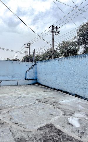 Casa para alugar com 350m², 3 quartos e 6 vagas Casa para alugar com 350m², 3 quartos e 6 vagasÁrea externa