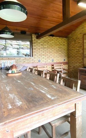 Casa de condomínio à venda com 400m², 4 quartos e 4 vagas Casa de condomínio à venda com 400m², 4 quartos e 4 vagasEspaço Gourmet