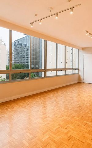 Apartamento à venda com 145m², 3 quartos e 1 vaga Apartamento à venda com 145m², 3 quartos e 1 vagaSala