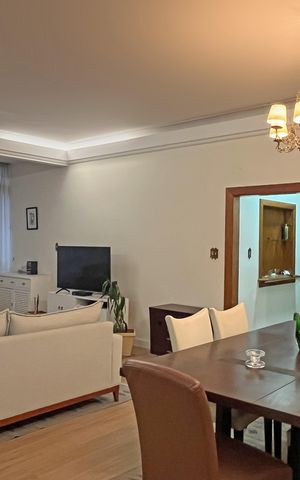 Apartamento para alugar com 170m², 3 quartos e 2 vagas Apartamento para alugar com 170m², 3 quartos e 2 vagasSala