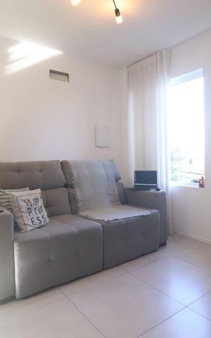 Casa de condomínio à venda com 60m², 2 quartos e 2 vagassala